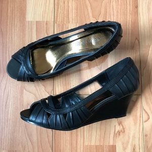 Cathy Jean Black Wedges